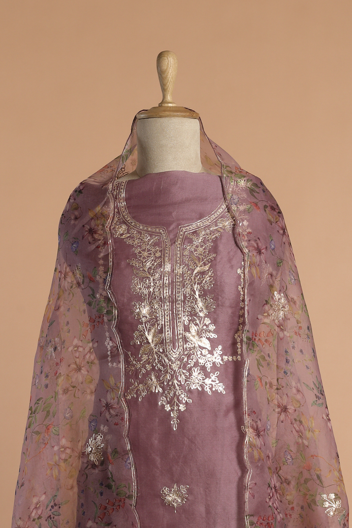 Peach Organza Kurta Set Enhanced with Intricate Zari Pitta Embroidery