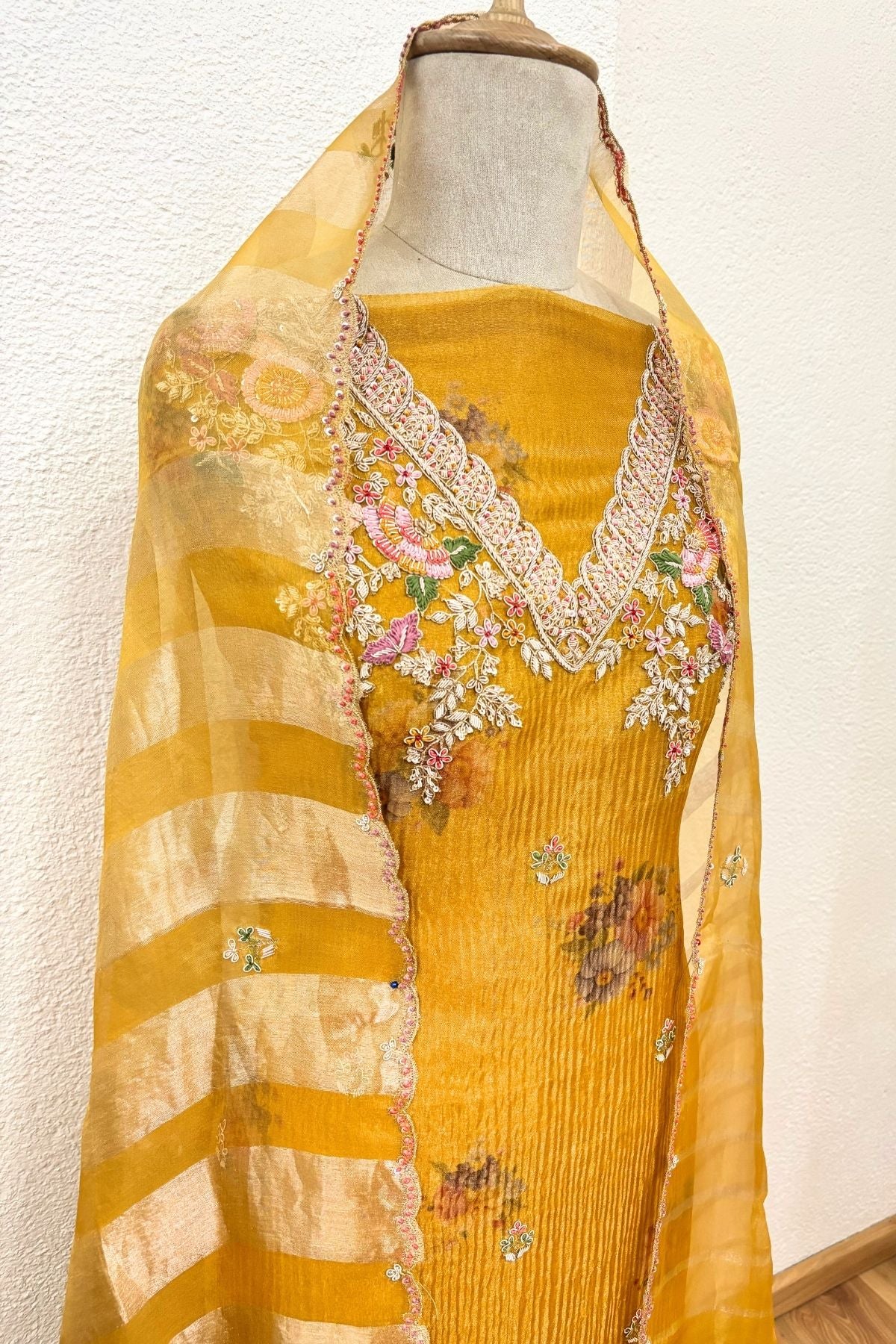 MUSTARD CRUSH TISSUE