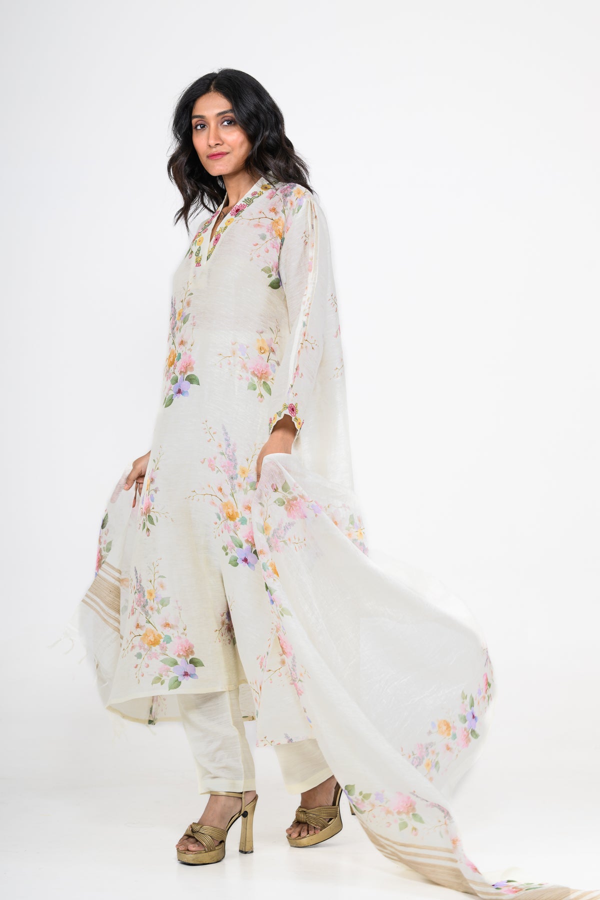Pure Linen Printed Kurta Set with Resham & Tikki Highlights