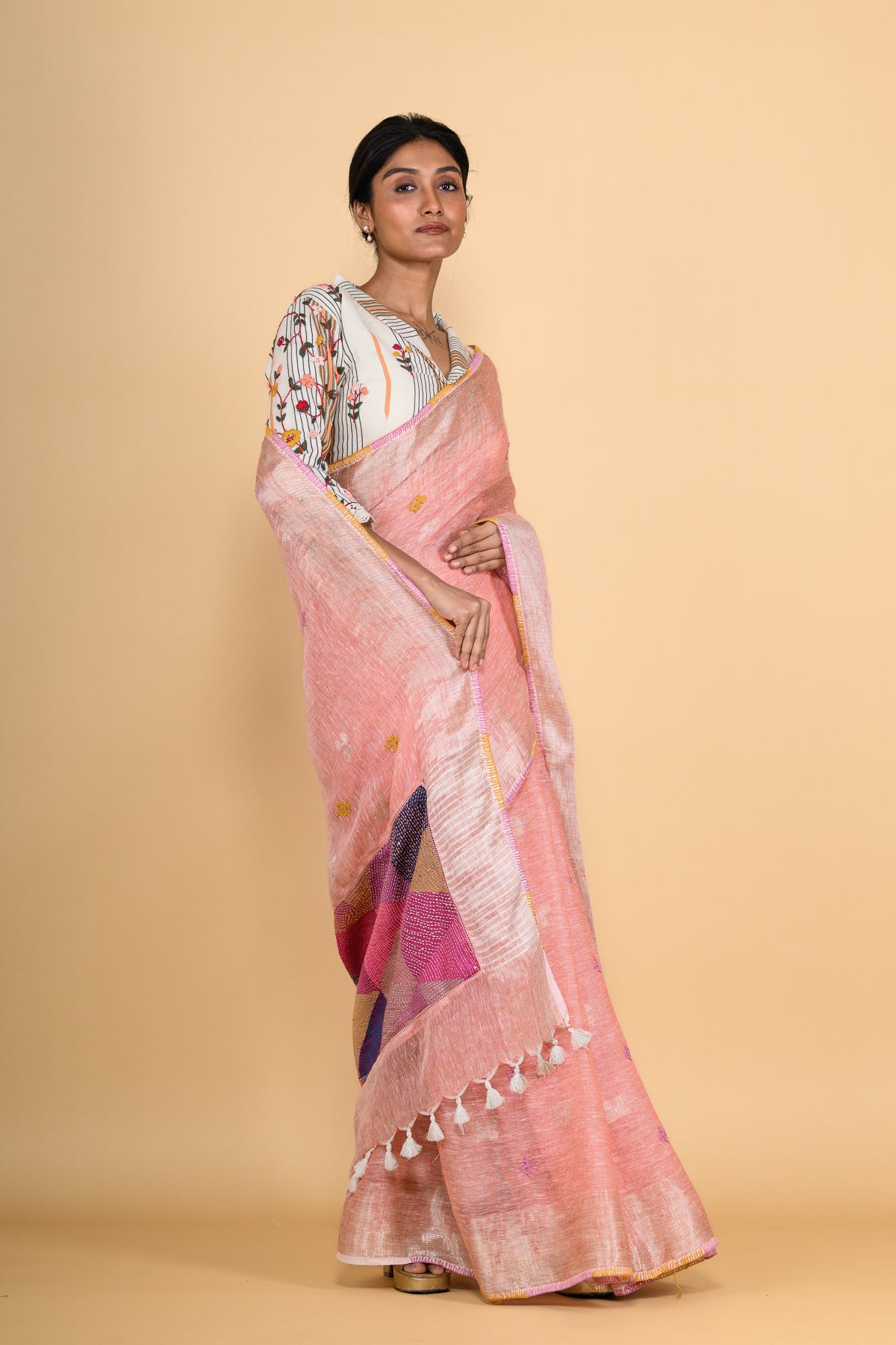 Pure Linen Pink Patchwork Saree with Tikki & Thread Work