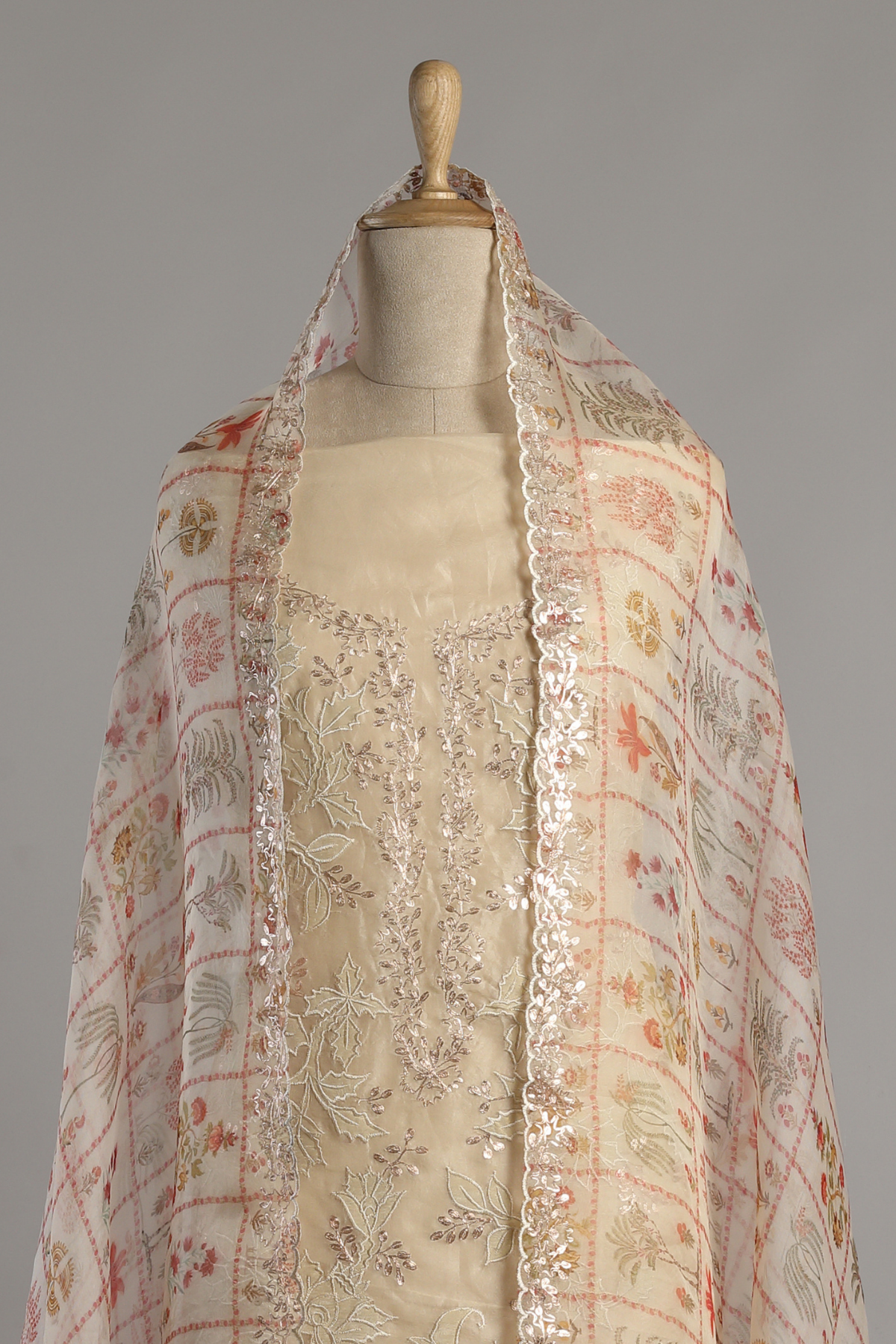 Off White Organza Kurta Set with Mesmerizing Applique & Zari Pitta Work