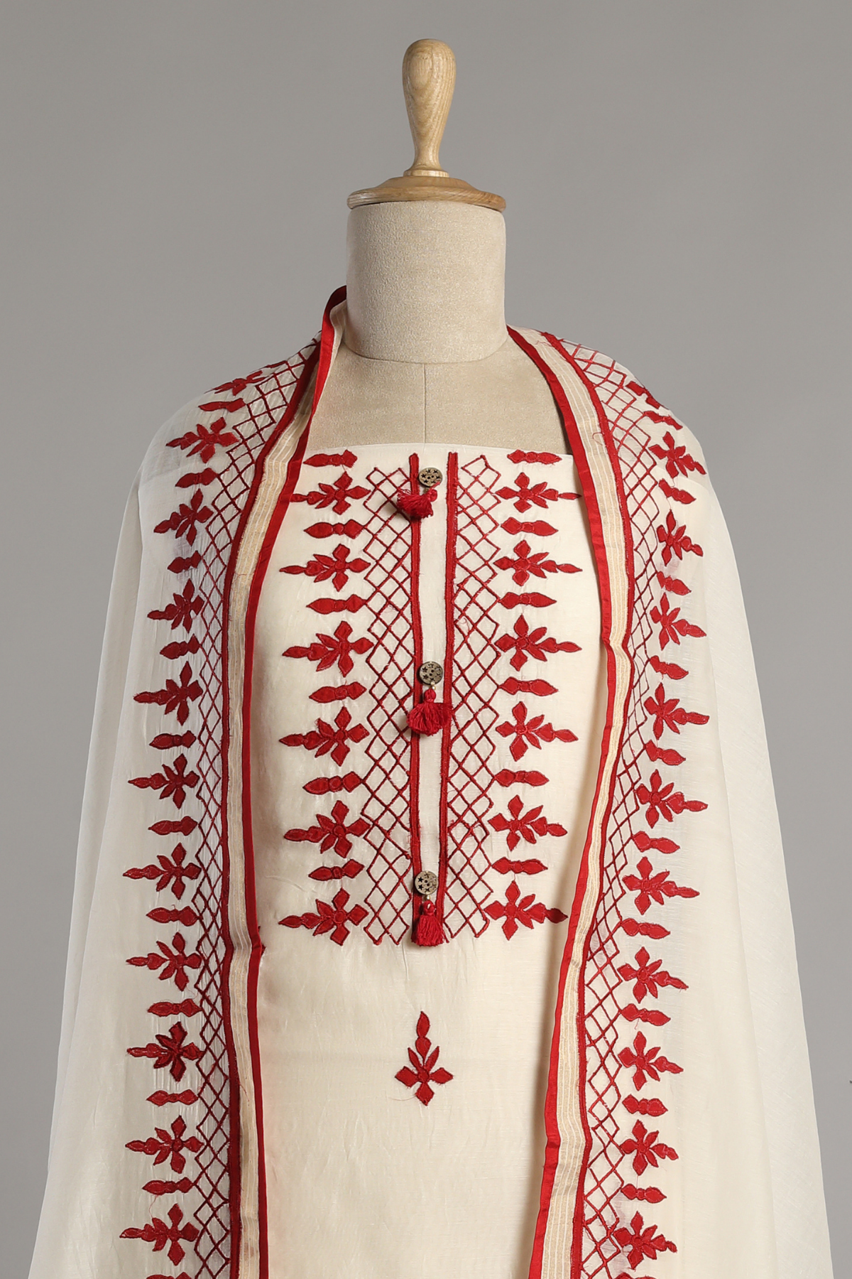 White & Red Mul Kurta Set with Unique Patch Work