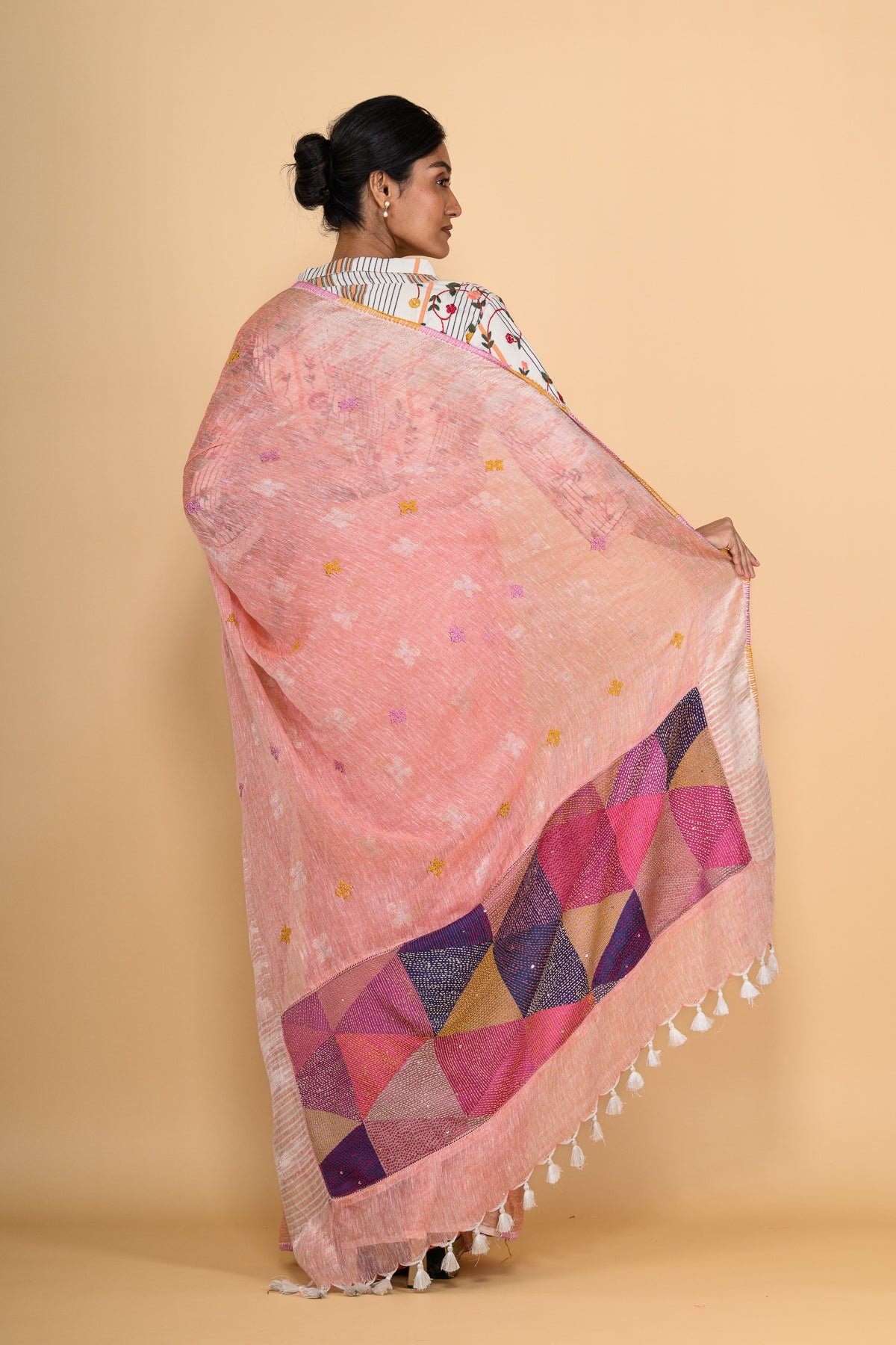 Pure Linen Pink Patchwork Saree with Tikki & Thread Work