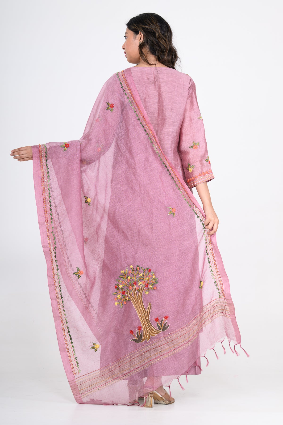 Mauve Purple Handprinted Kurta Set with Katha & Tikki Highlight