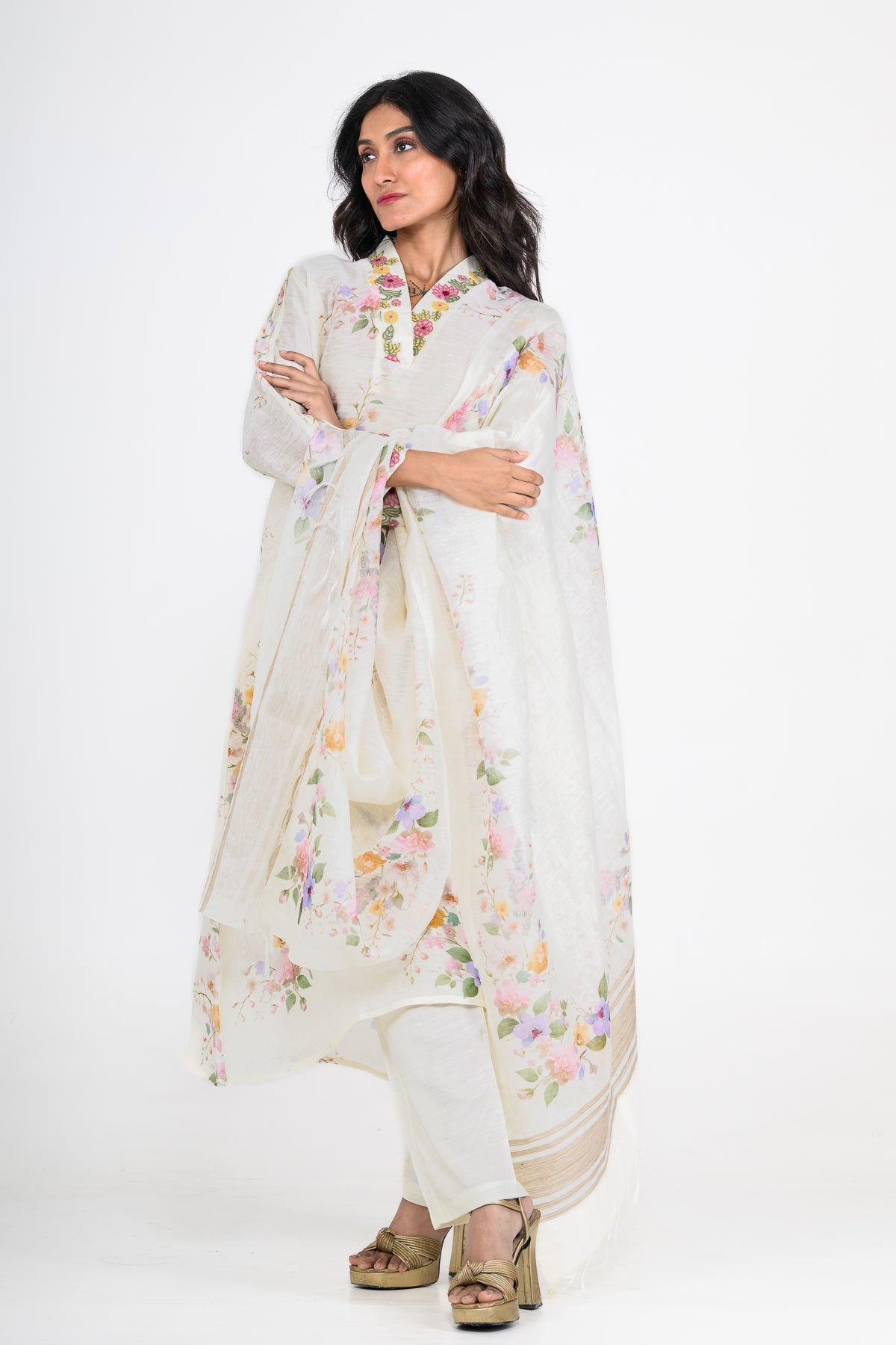 Pure Linen Printed Kurta Set with Resham & Tikki Highlights
