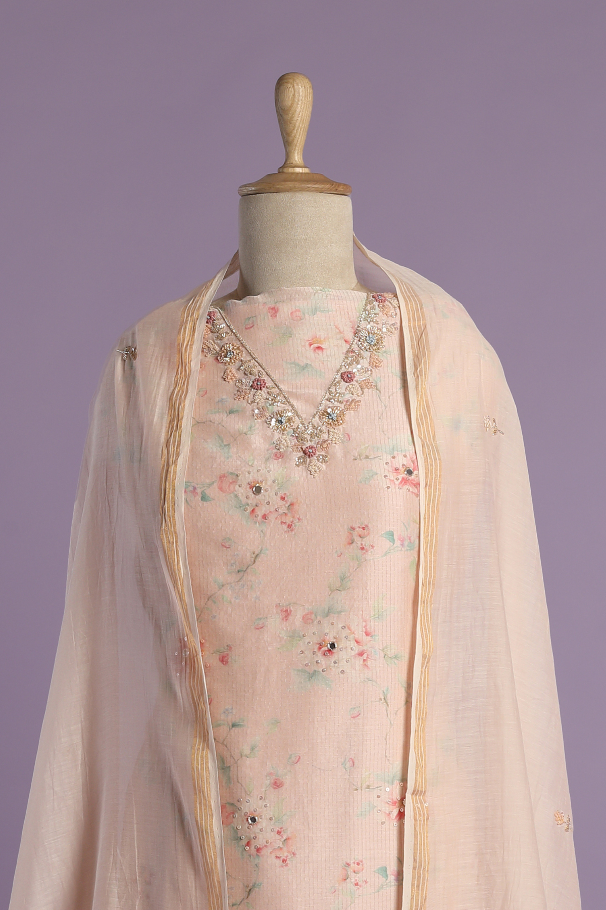 Floral Printed Zari Mul Kurta Set with Hand Embroidered Neck Work