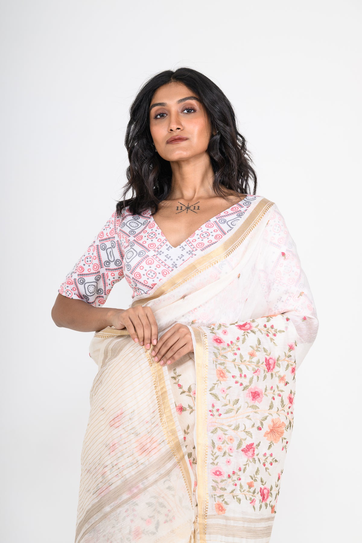 Parsi Embroidered Off White Pure Linen Saree
