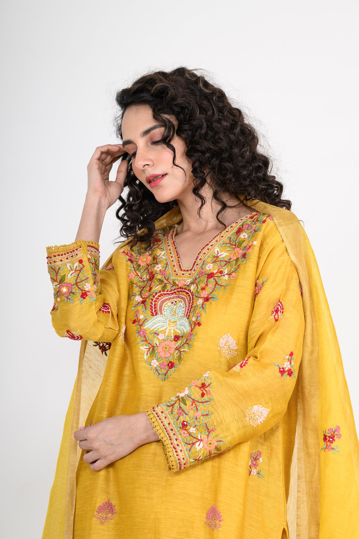 Mustard Yellow Kurta Set & Dupatta with Thread Work in Pure Linen