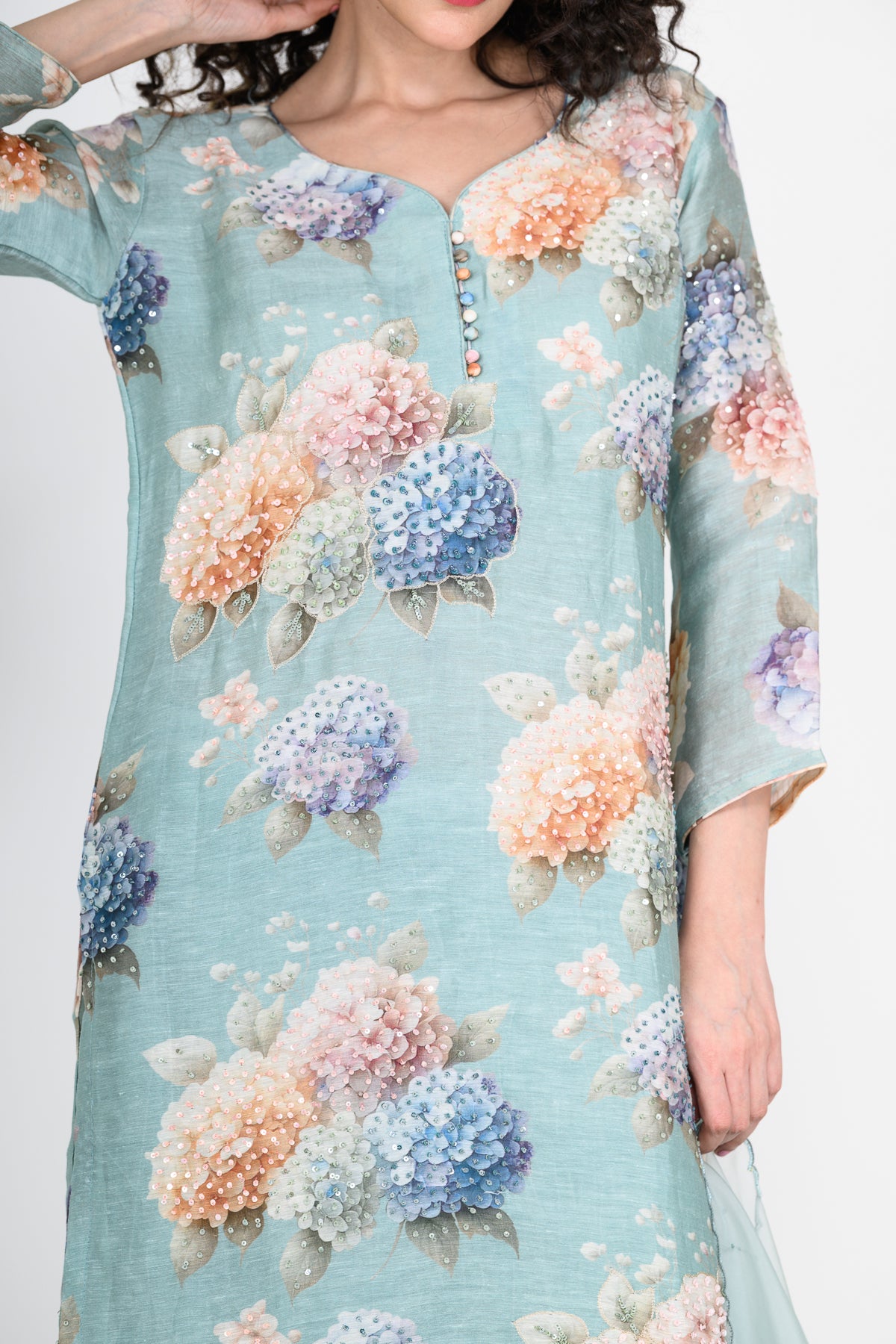 Powder Blue Printed Linen Kurta Set with Tikki & Cutdana Highlight