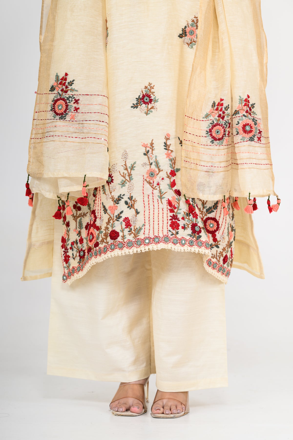 Pure Linen White Kurta Set & Dupatta with Thread Work