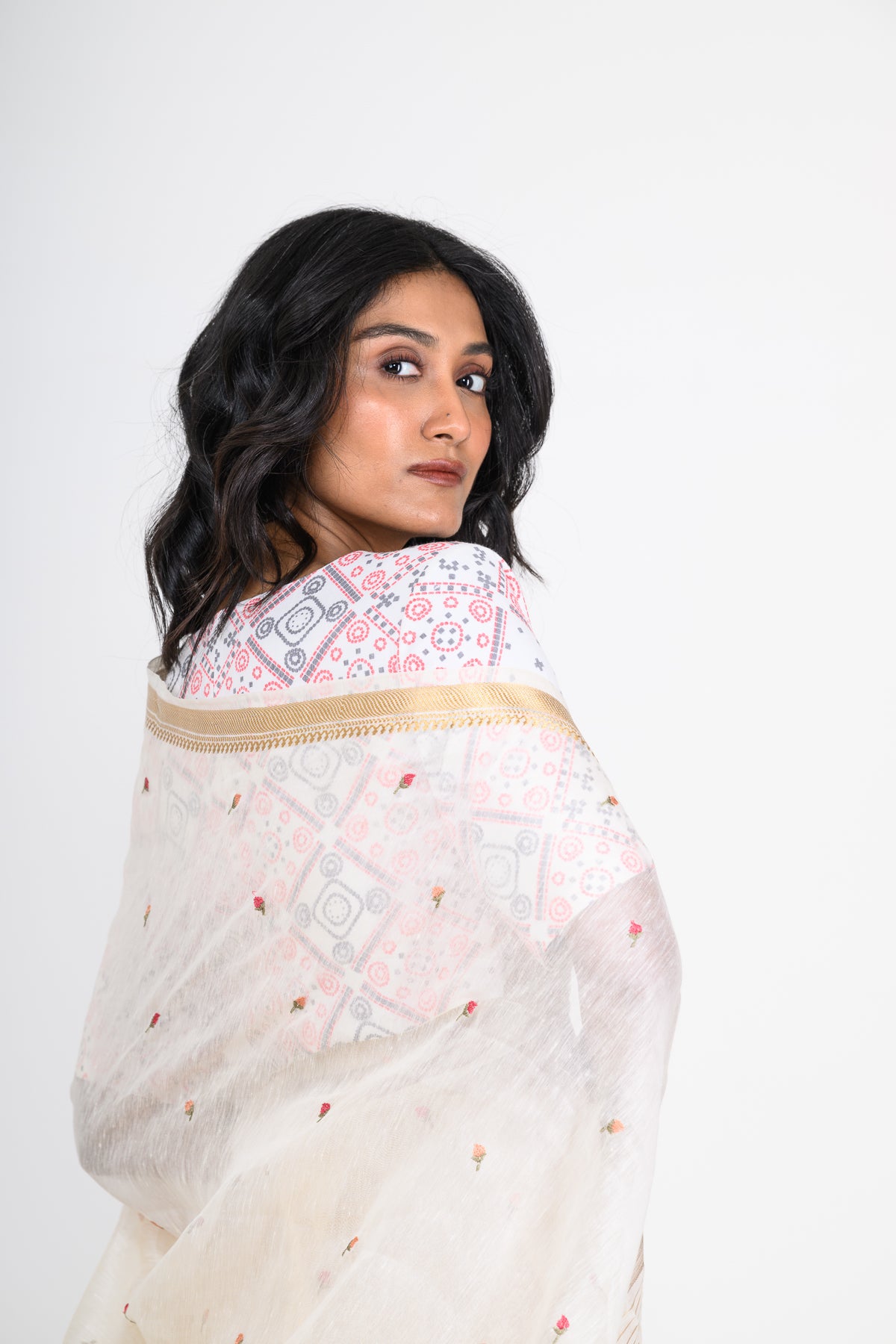 Parsi Embroidered Off White Pure Linen Saree