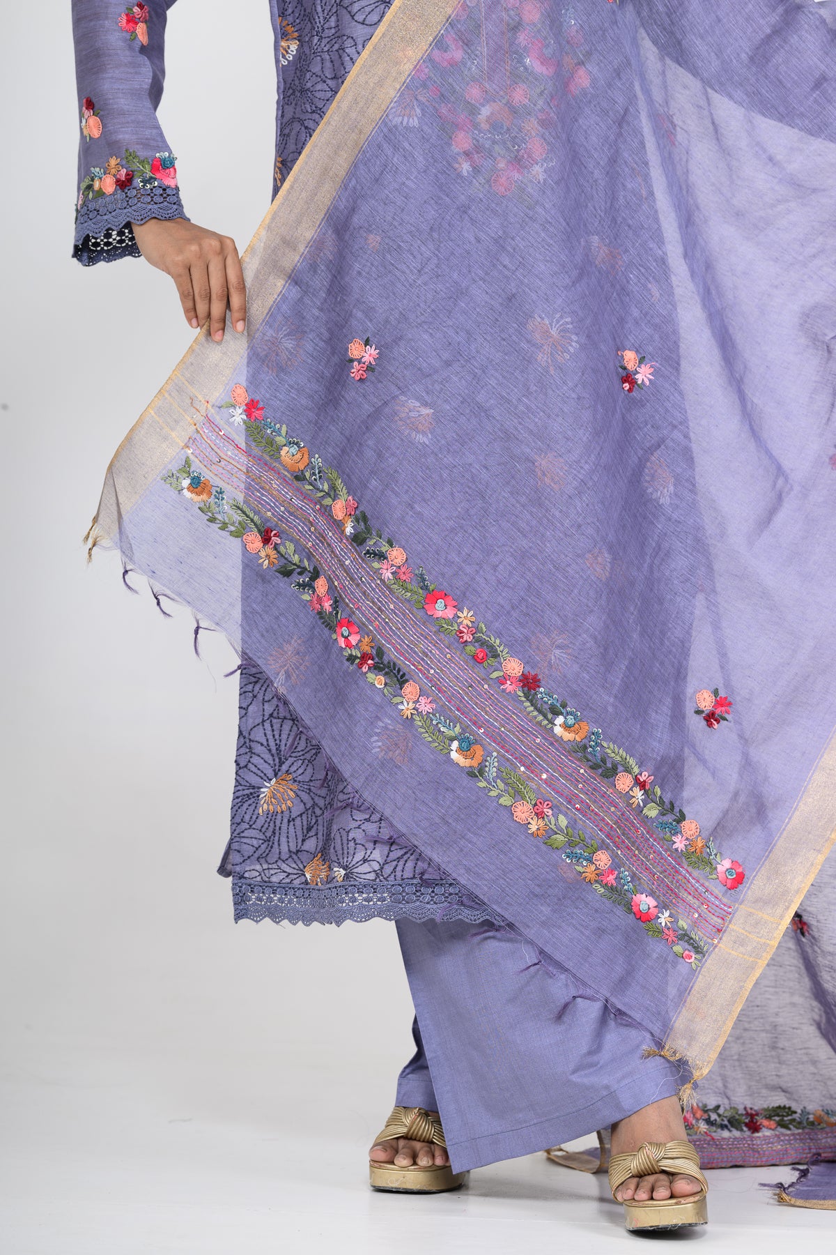 Resham Embroidered Deep Blue Pure Linen Kurta Set & Dupatta