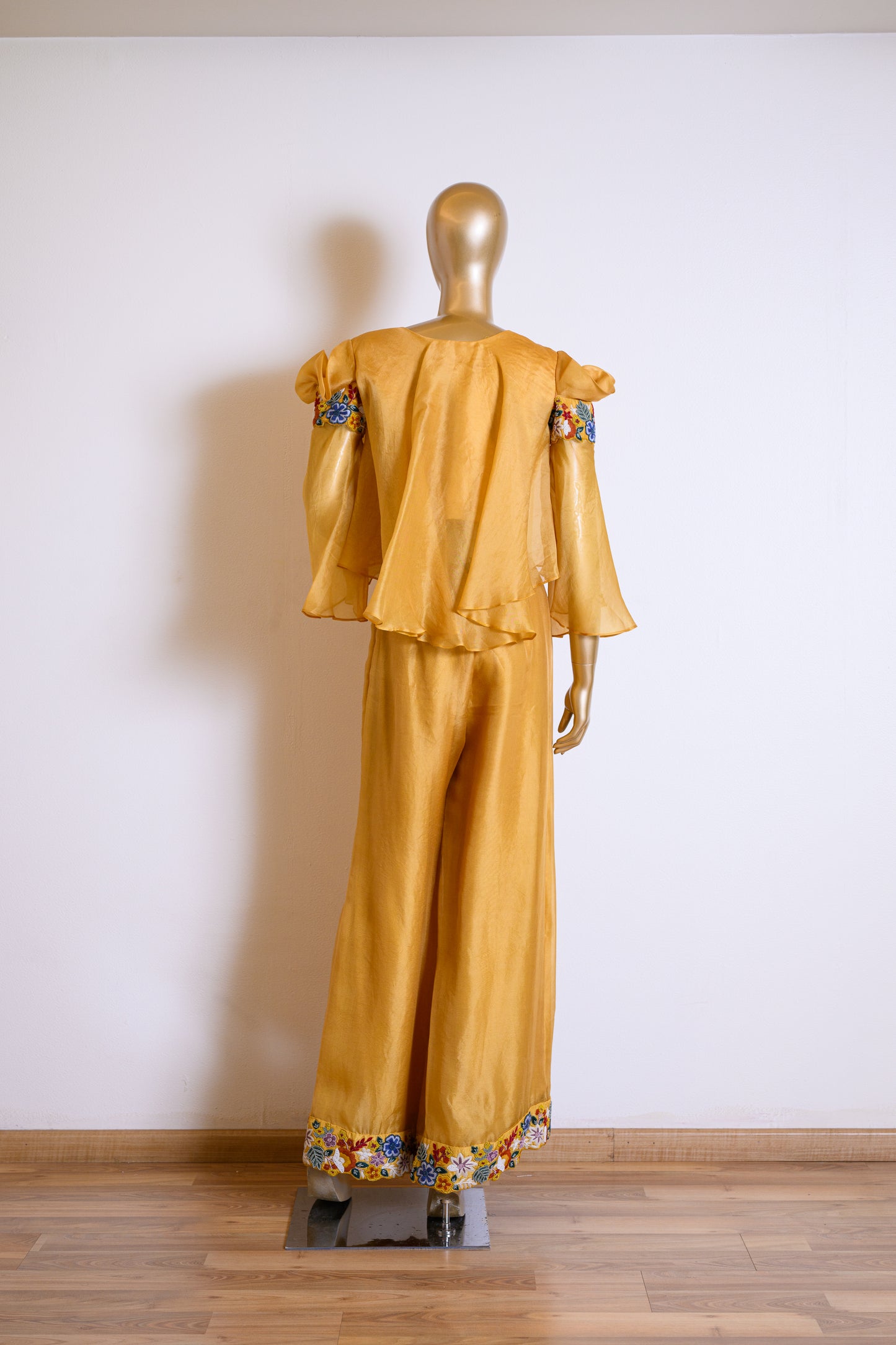 Yellow Organza Co-ord Set with Resham Work