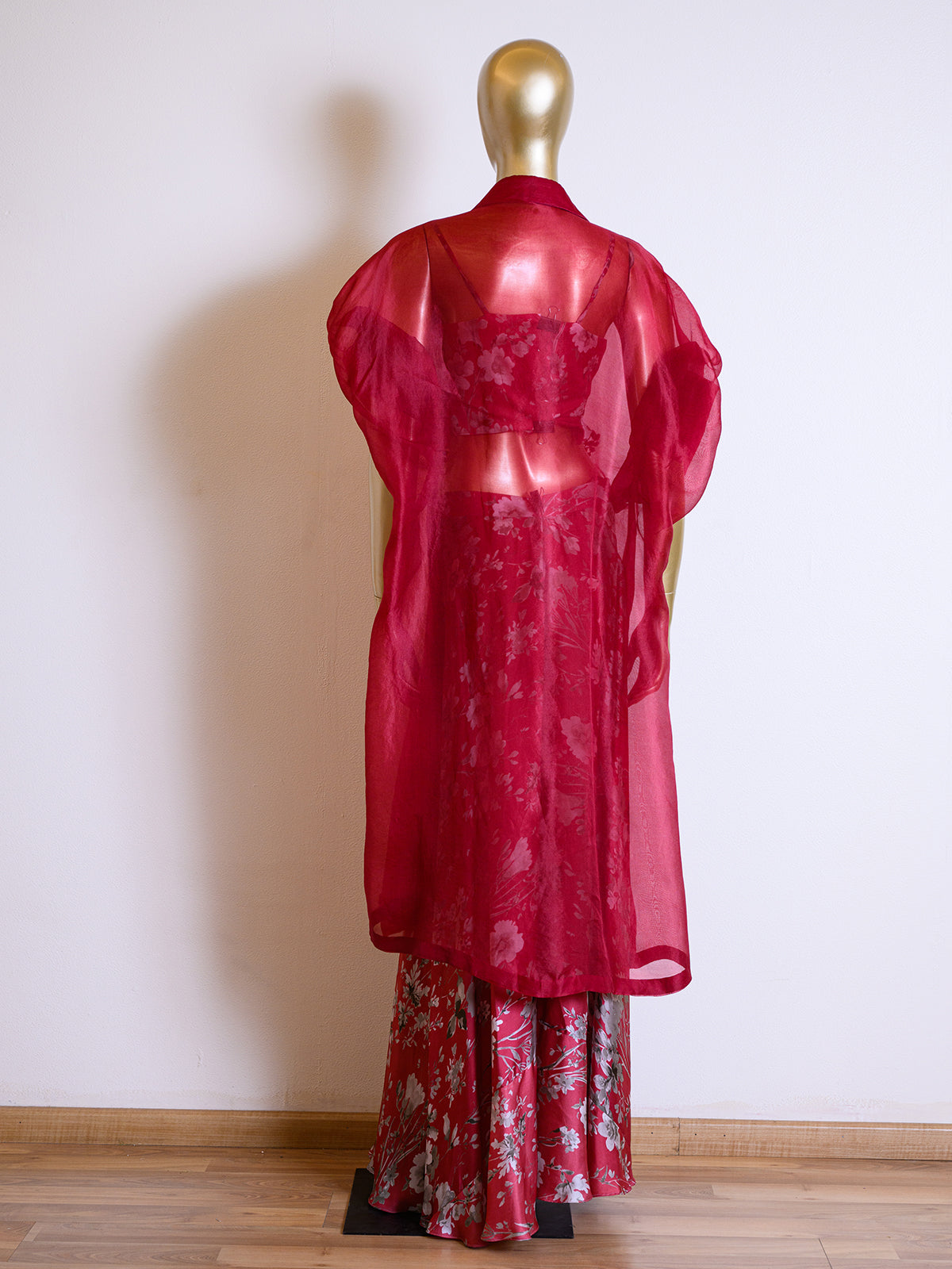 Printed Organza Red Jacket Set Detailed with Mirror Work
