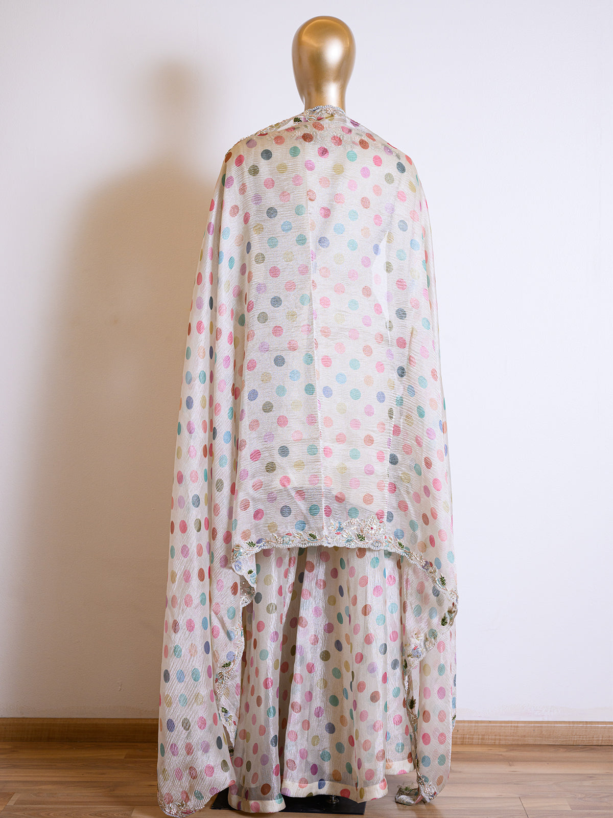 Elegant Off White Crush Tissue Embroidered Kurta Set with Dupatta