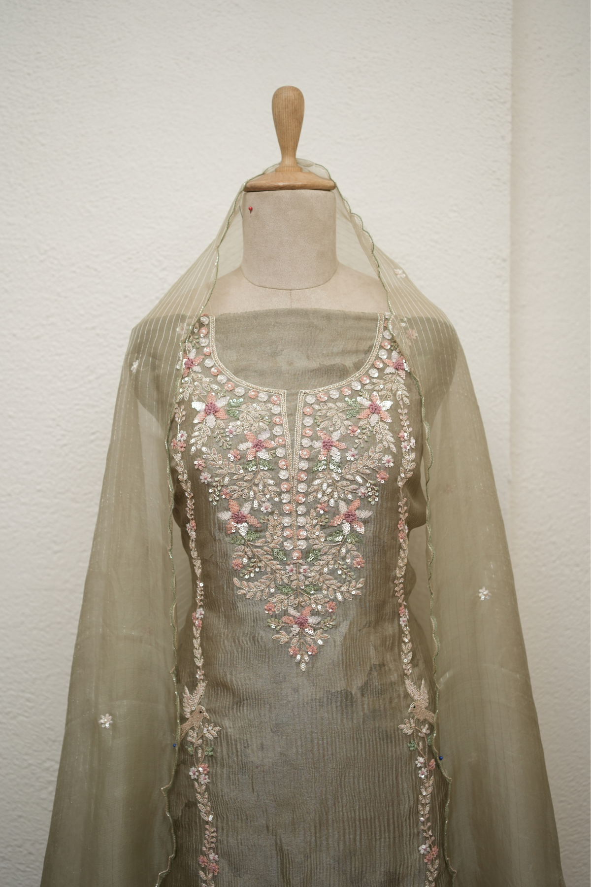 SAGE GREEN KURTA WITH CUTDANA HIGHLIGHT