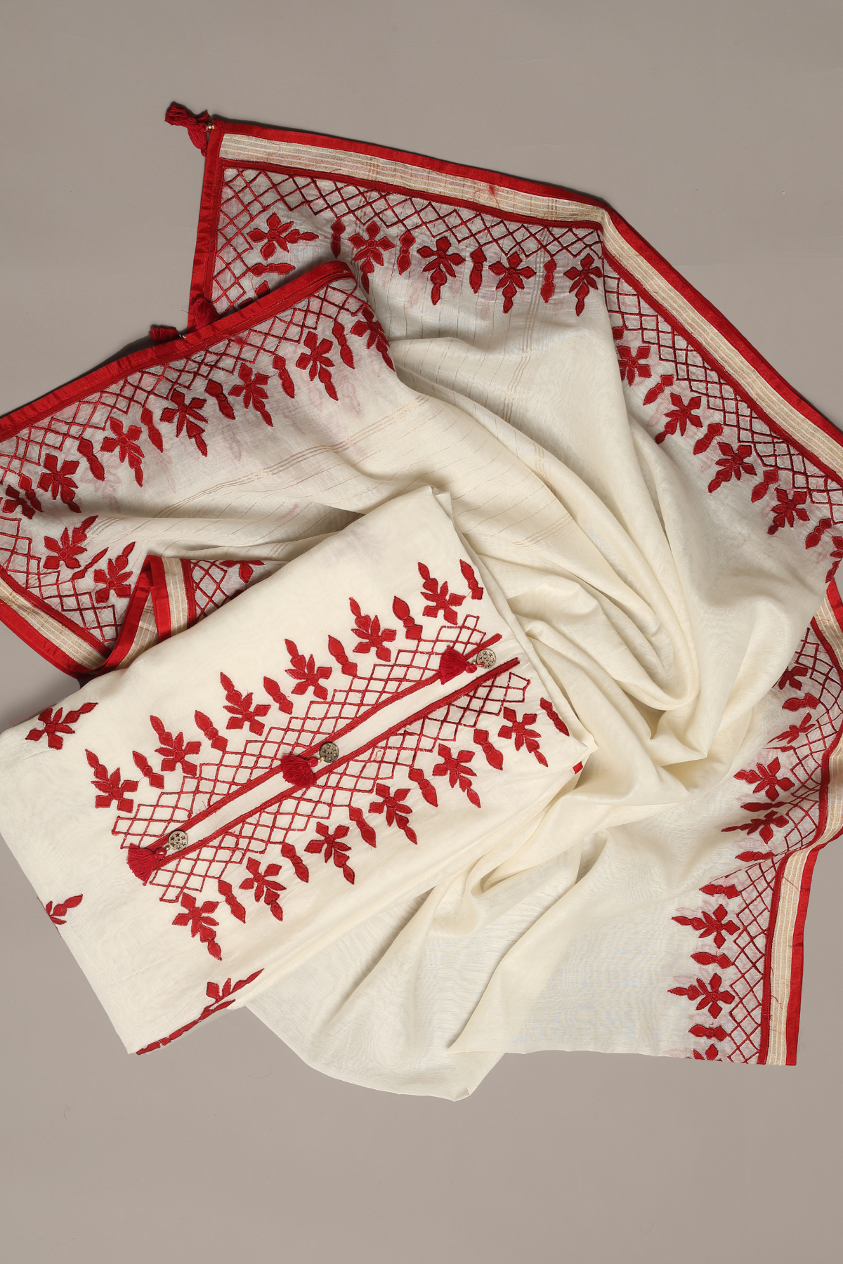 White & Red Mul Kurta Set with Unique Patch Work