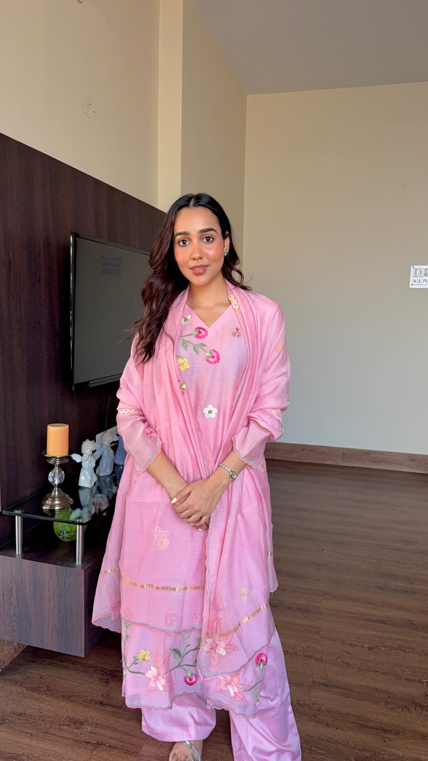 Light pink Resham 3D Embroidery Mul Mul Suit Set