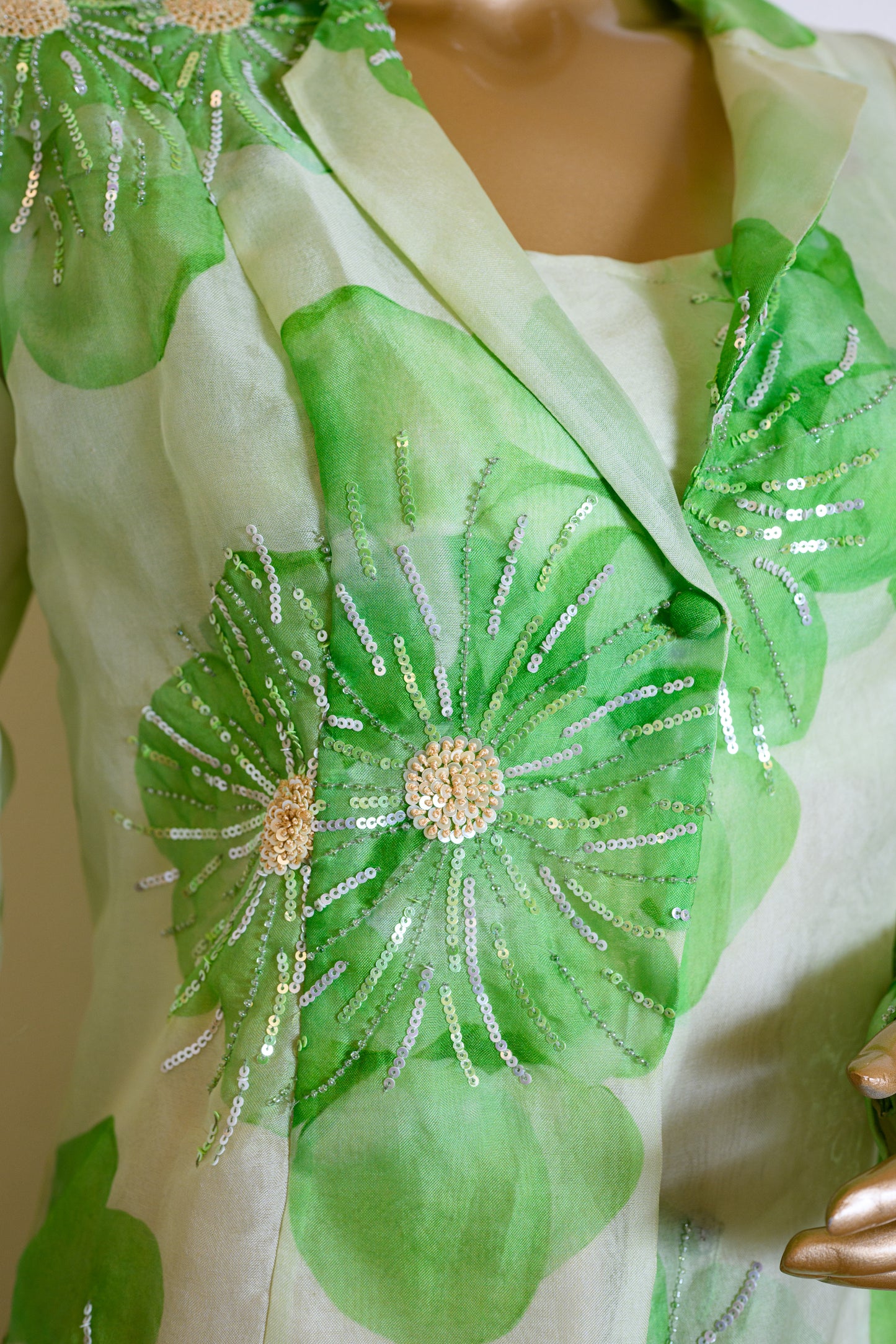 Women's Stylish Sequinned Green Organza Jacket Set with Thread Work