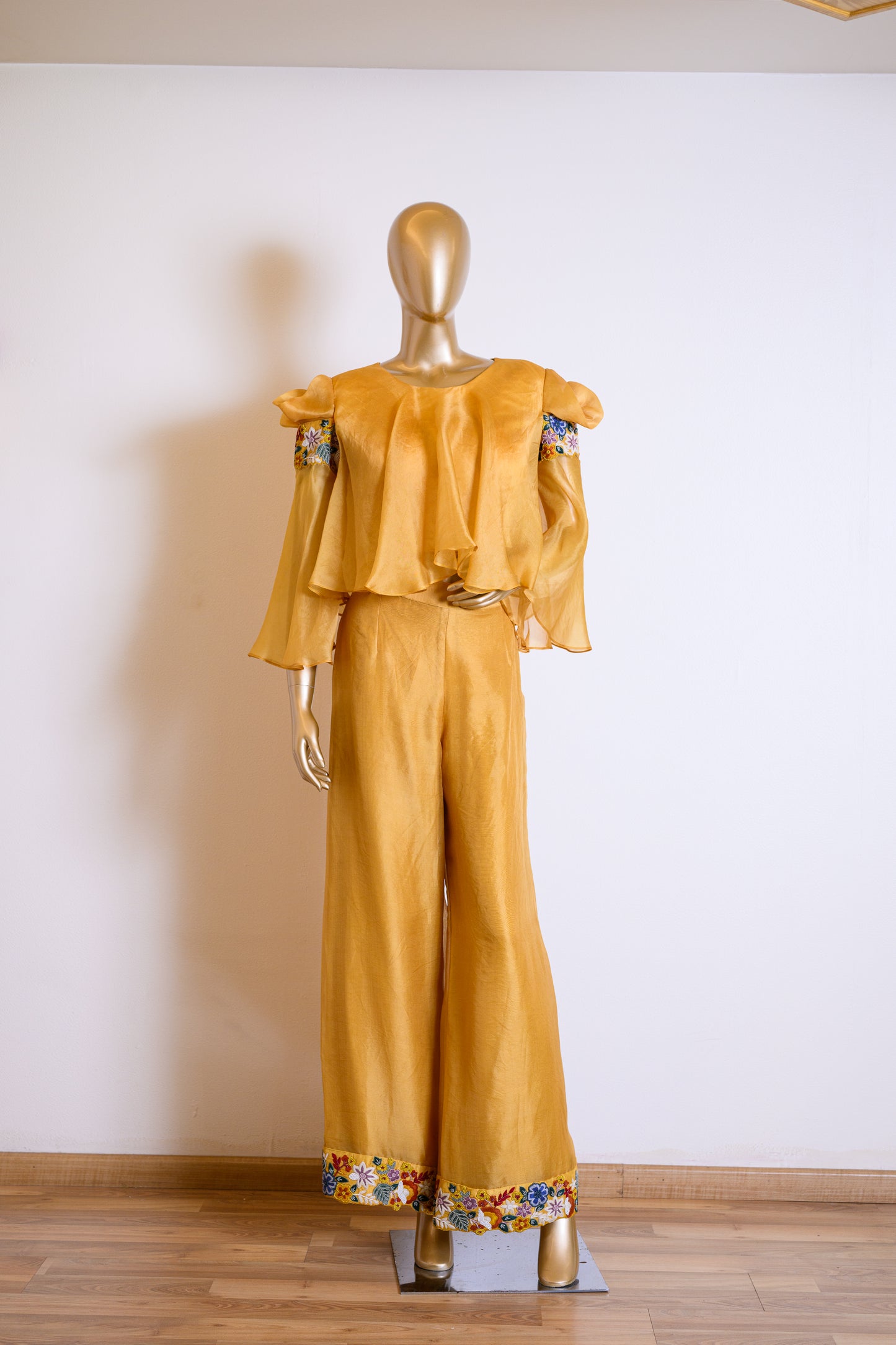 Yellow Organza Co-ord Set with Resham Work