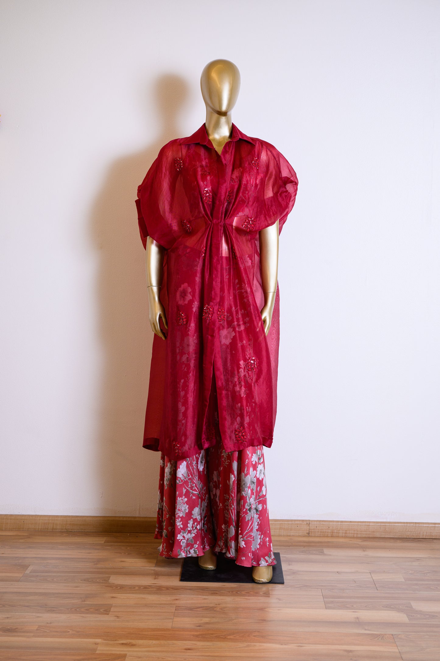 Printed Organza Red Jacket Set Detailed with Mirror Work
