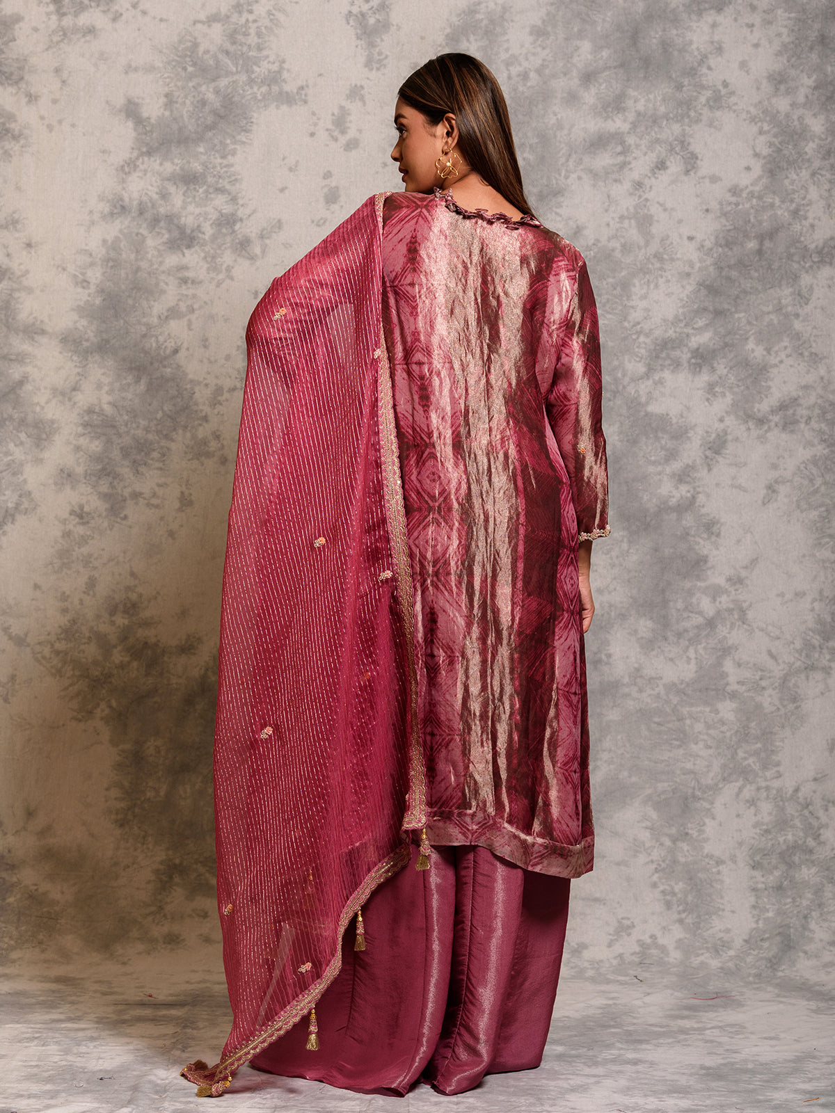 Maroon Sequinned Kurta Set wih Dabka & Thread Work